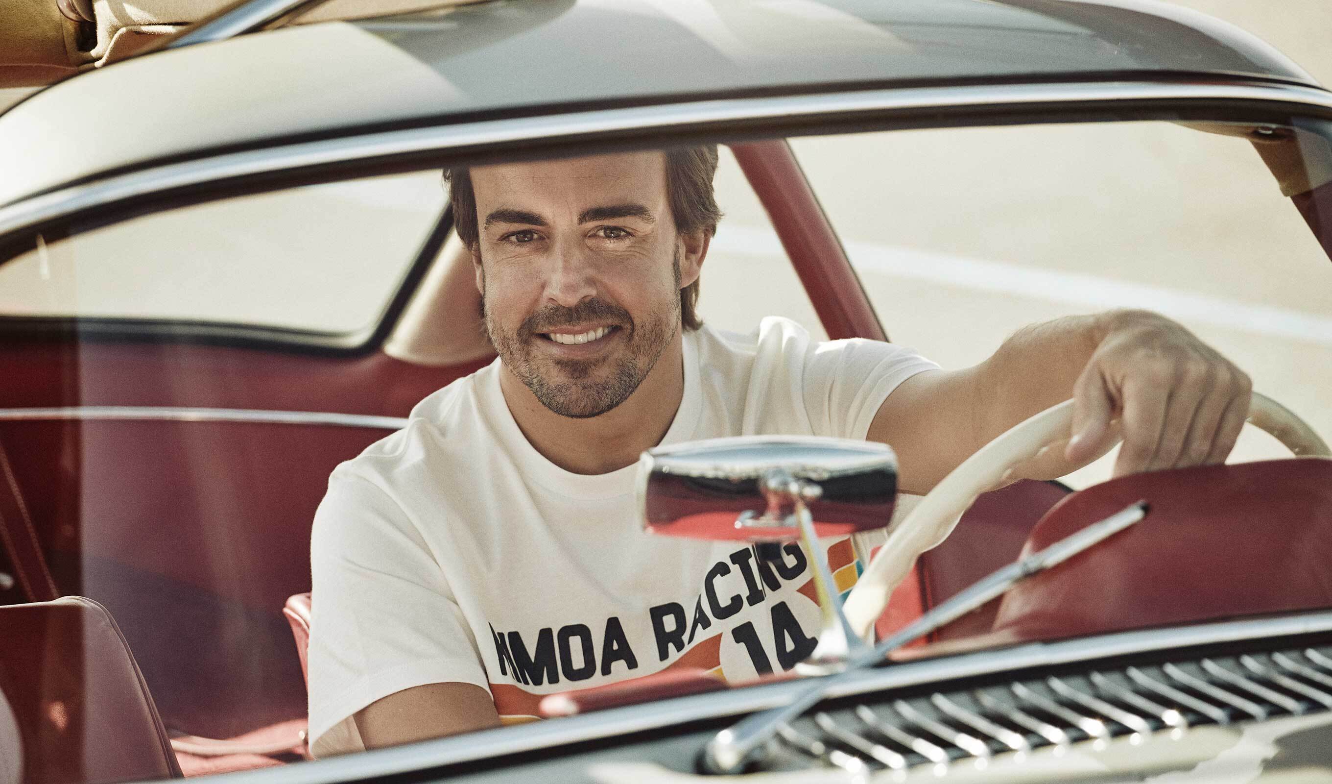 A CHAT WITH THE CHAMPION: SUNREEF YACHTS & FERNANDO ALONSO