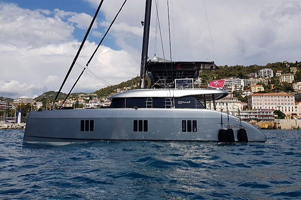 Premiera Sunreef 60 E na targach Cannes Yachting Festival