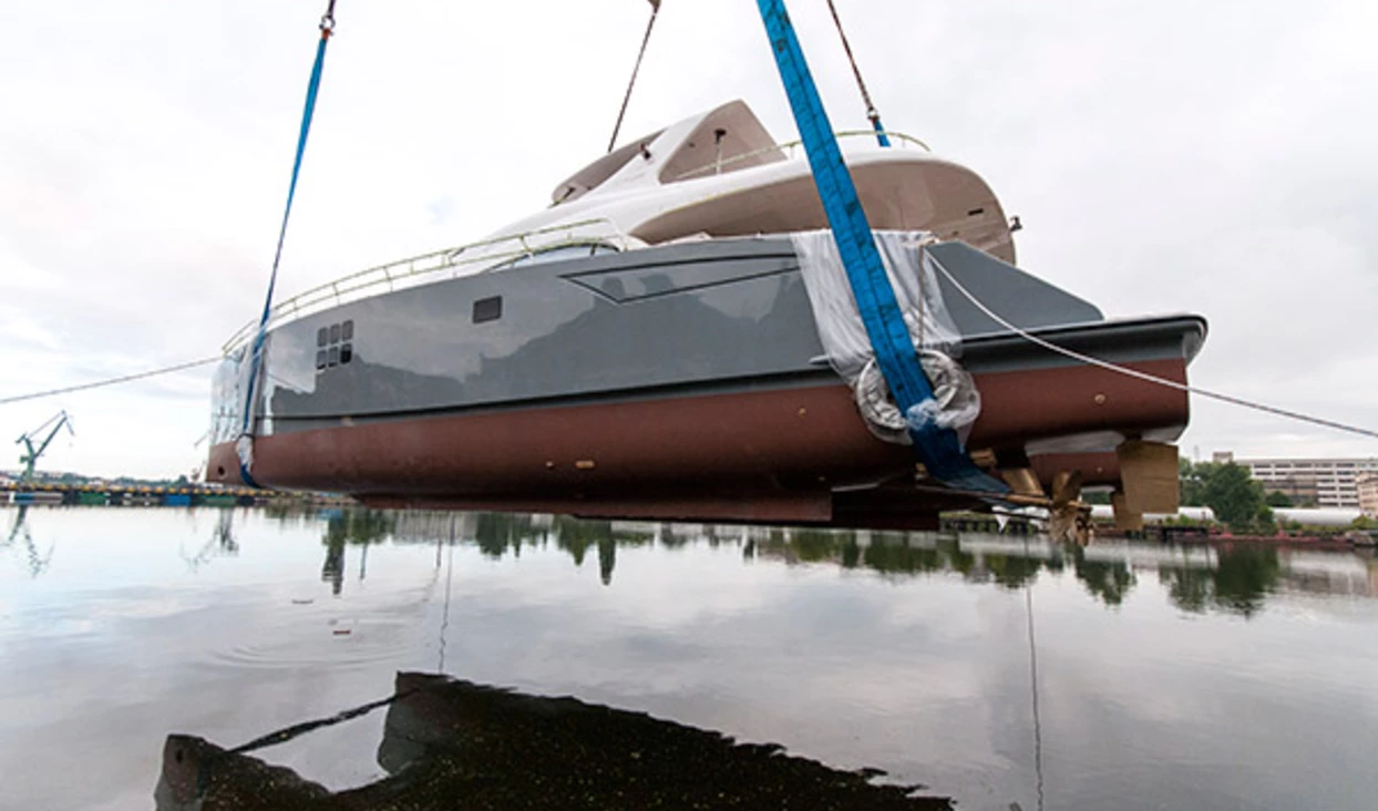 Trzeci katamaran w przeciągu miesiąca właśnie zwodowany w stoczni Sunreef – 70 Sunreef Power SKYLARK