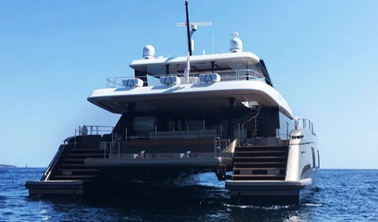 Le 80 SUNREEF POWER  Élu meilleur catamaran à moteurs aux World Yachts Trophies