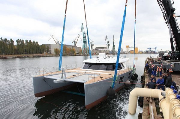 Nowe wodowania i zamówienia w stoczni Sunreef Yachts