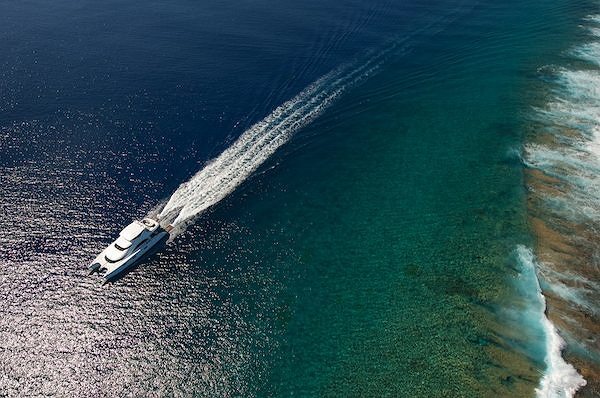 Le catamaran à moteur 70 SUNREEF POWER JAMBO bat des records de basse consommation !