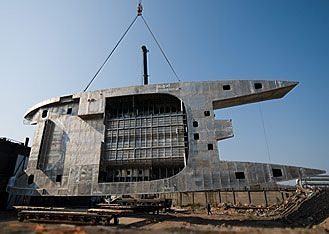 Turning of the hull of the Sunreef 114 successfully completed