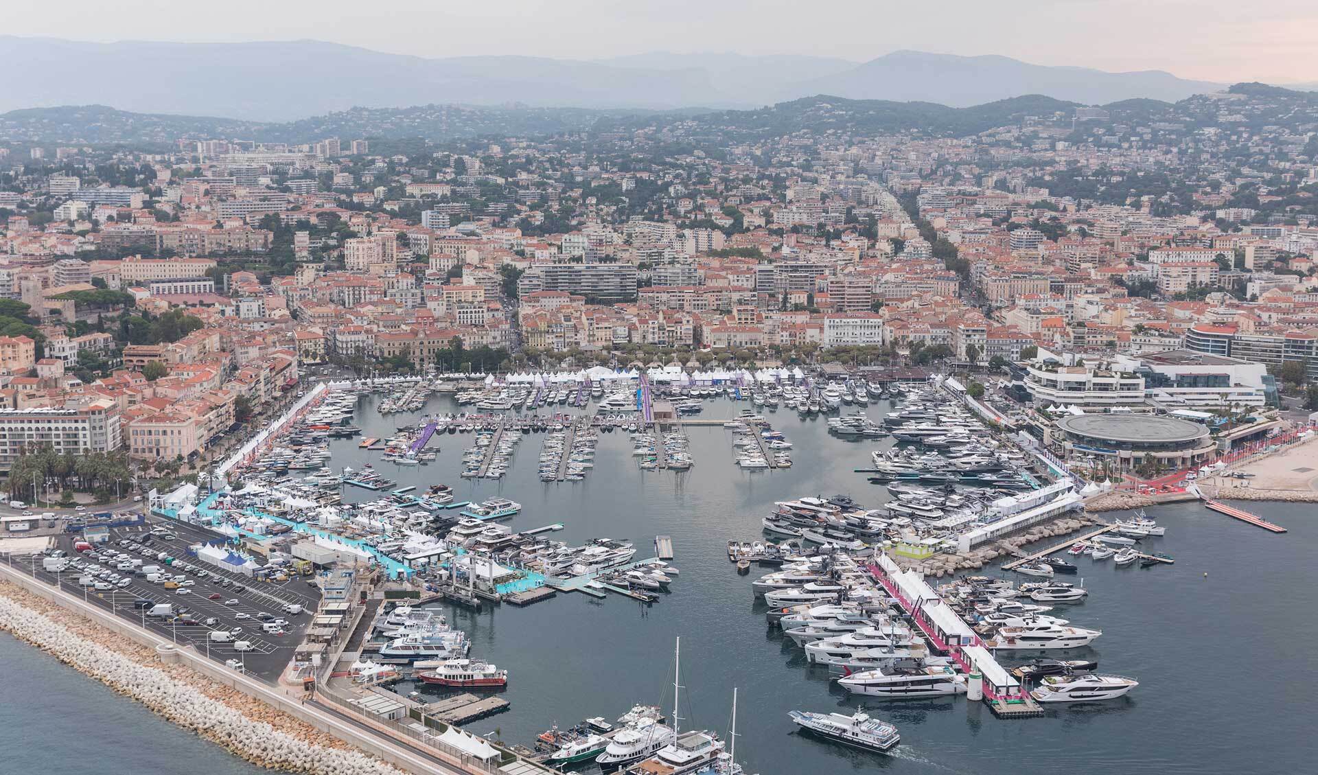 Cannes 2021: a wave of success for Sunreef Yachts