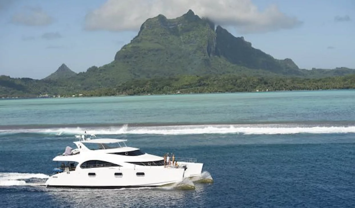 Le catamaran à moteur 70 SUNREEF POWER JAMBO bat des records de basse consommation !