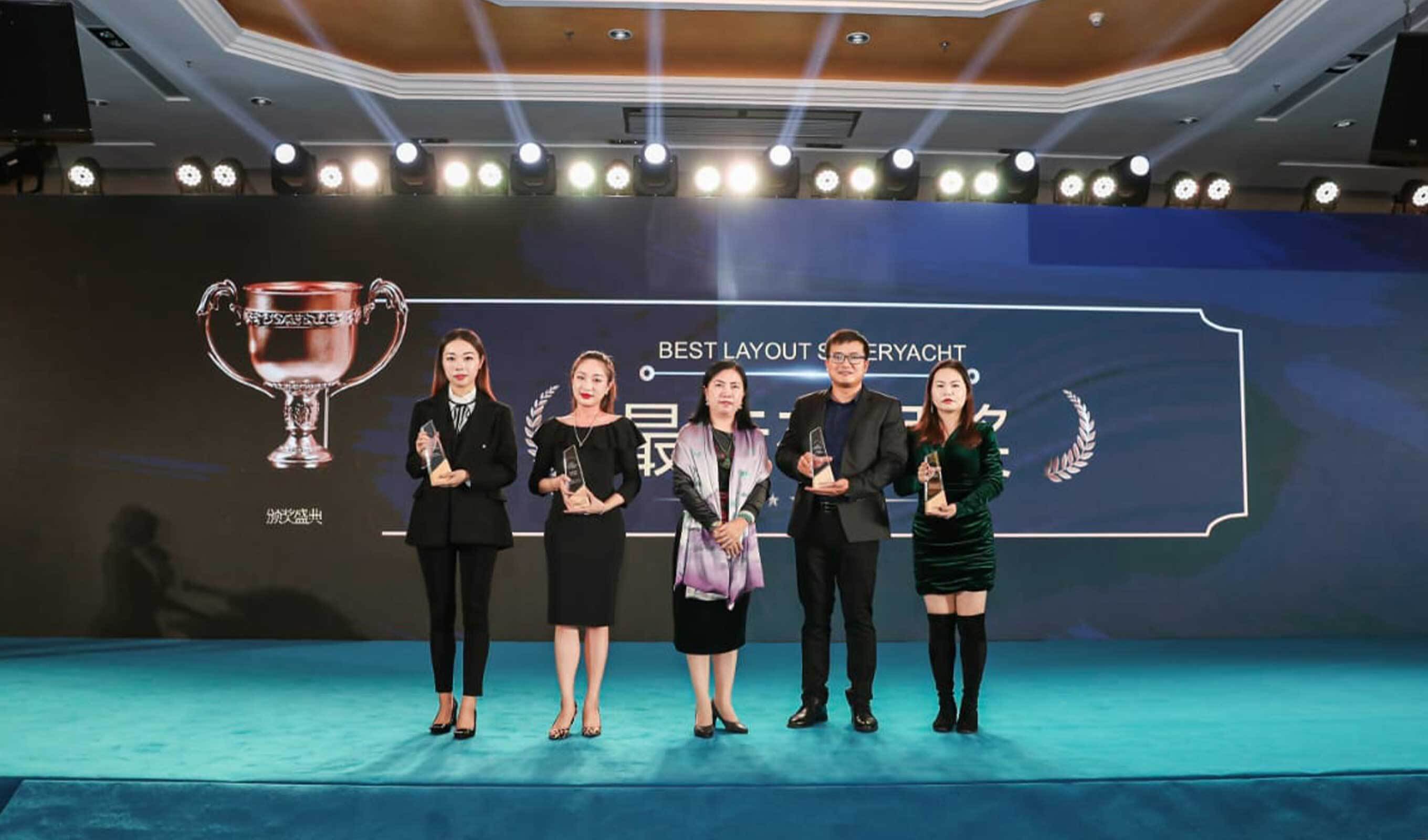 80 Sunreef Power wyróżniony nagrodą Oceanway China Yachts Award