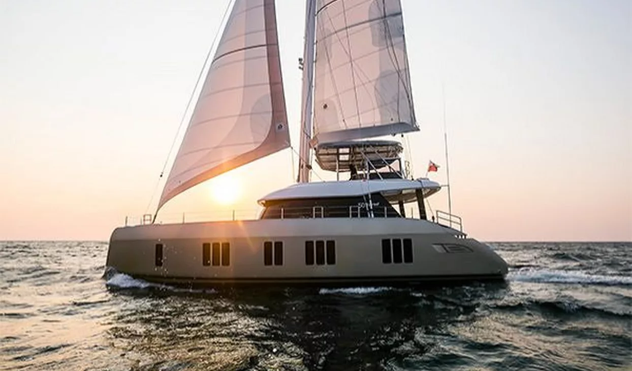 Две Яхты Sunreef Yachts Соревнуются на Звание Multihull Of The Year