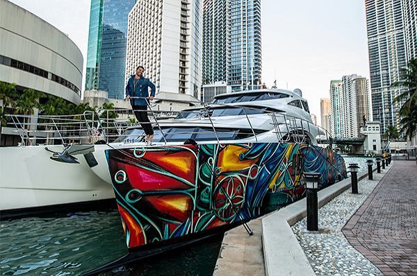 A SPLASH OF COLOURS: SUNREEF YACHTS  CONQUERS ART BASEL 2019