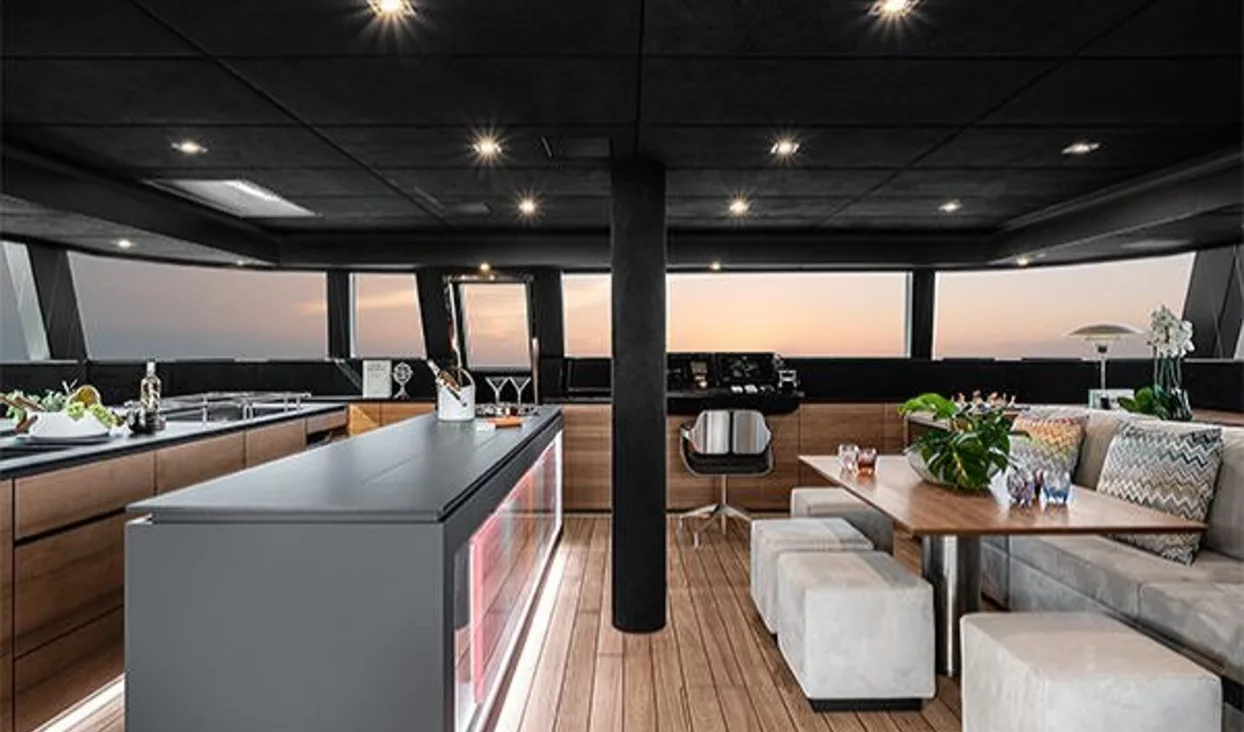 Premiera Sunreef 60 E na targach Cannes Yachting Festival