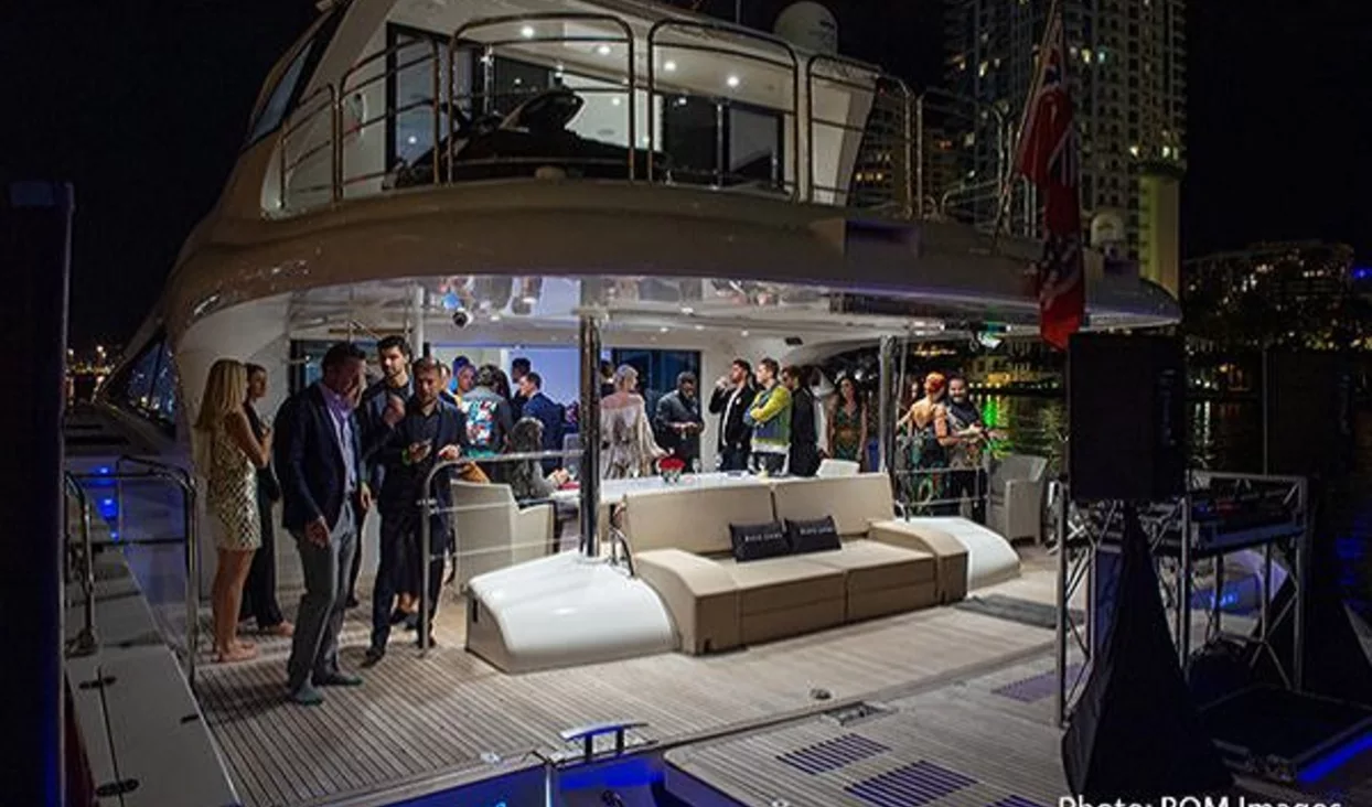 A SPLASH OF COLOURS: SUNREEF YACHTS  CONQUERS ART BASEL 2019