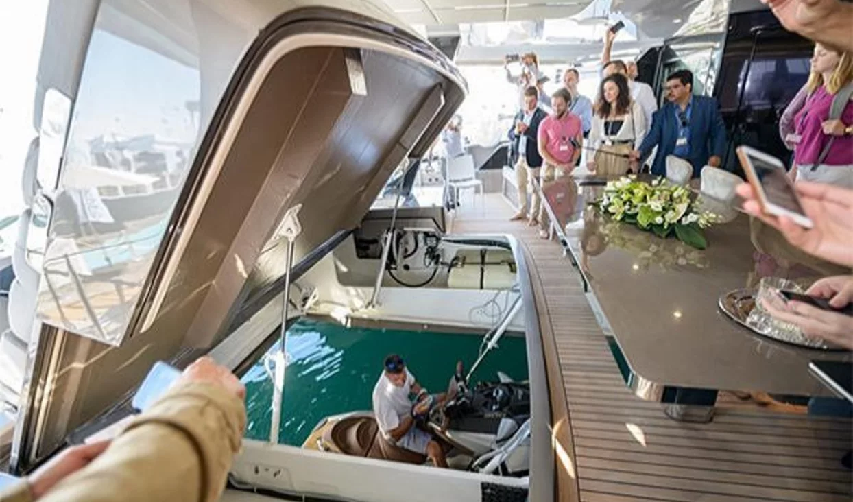 THE 80 SUNREEF POWER UNVEILED AT THE CANNES YACHTING FESTIVAL 2019