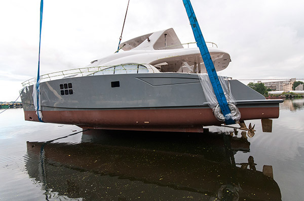 Trzeci katamaran w przeciągu miesiąca właśnie zwodowany w stoczni Sunreef – 70 Sunreef Power SKYLARK