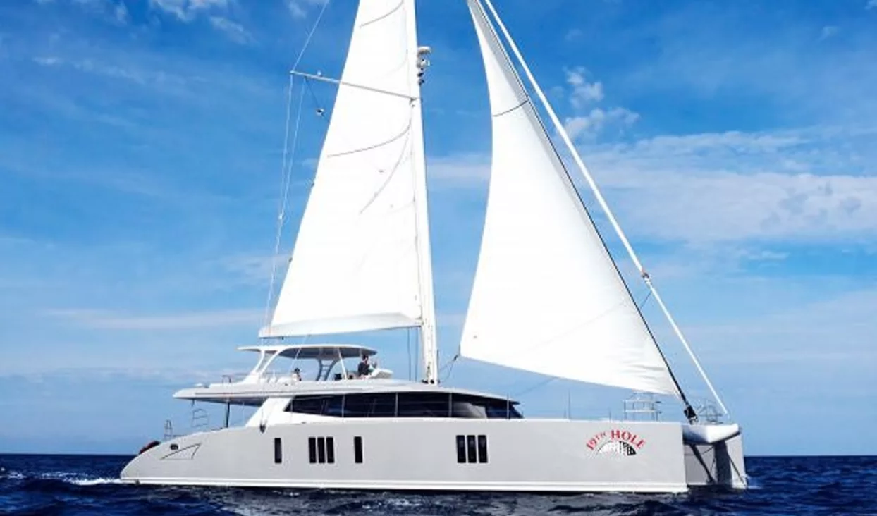 Sunreef Yachts представляет два парусных катамарана – близнеца Sunreef 74 Sailing