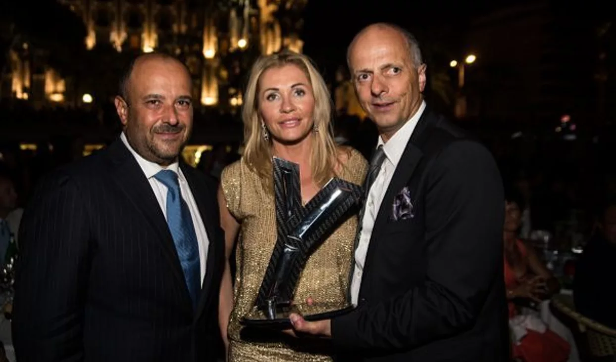 Francis Lapp reçoit le prix de l’Entrepreneur de l’année lors de la cérémonie World Yacht Trophies 2013