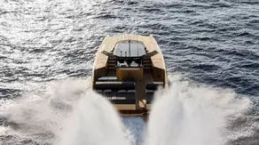 Stunning motoryacht with diamond coating in Miami: 40 Open Sunreef Power